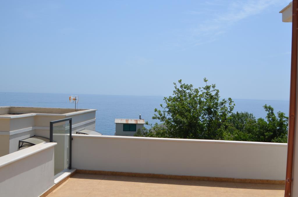 Elite 2 Kosta Hotel เดอร์มี ภายนอก รูปภาพ