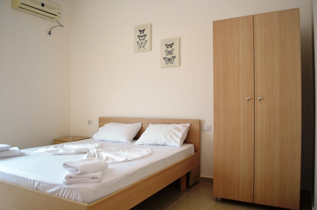Elite 2 Kosta Hotel เดอร์มี ภายนอก รูปภาพ