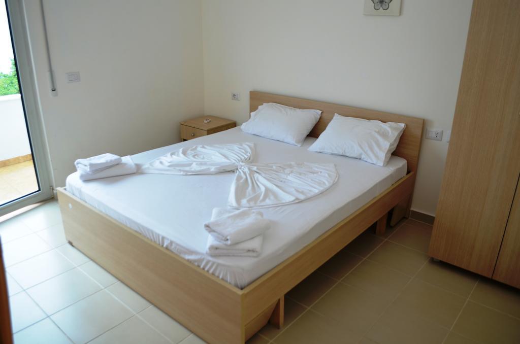 Elite 2 Kosta Hotel เดอร์มี ภายนอก รูปภาพ